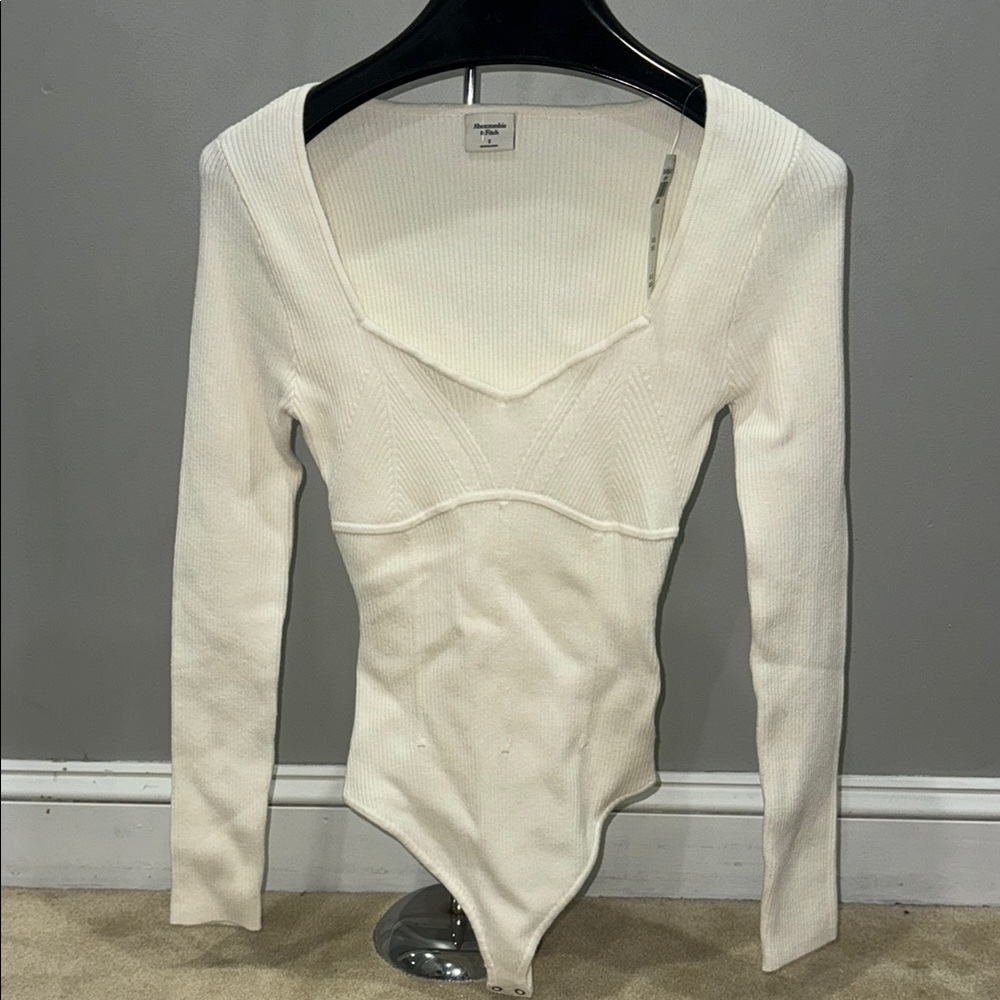 New Abercrombie & Fitch sweater body suit winter white S